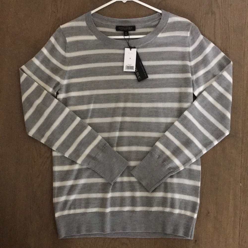 Banana Republic 100% Merino Wool Sweater.